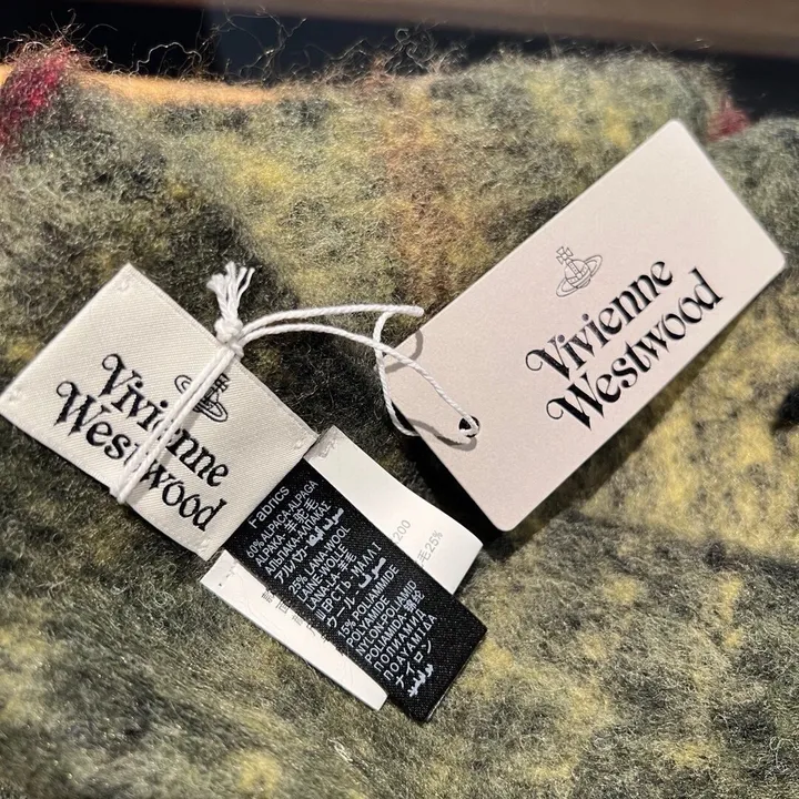 スーパーコピー ヴィヴィアン・ウエストウッド マフラー
