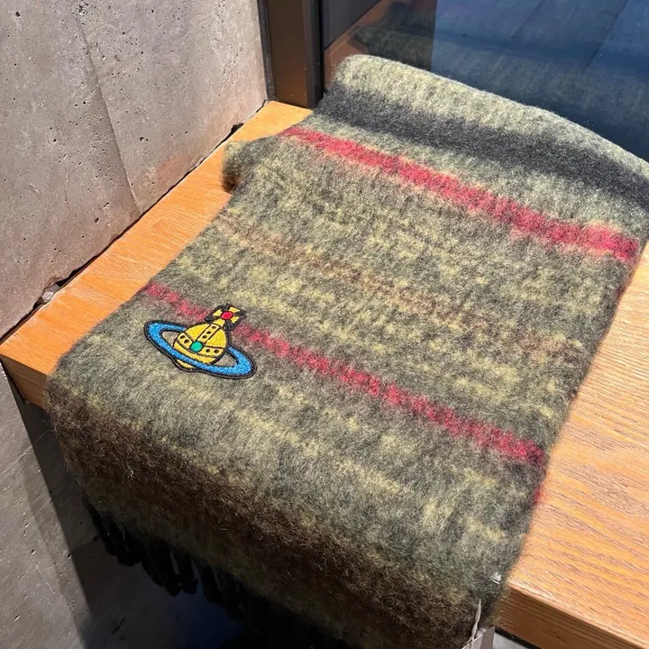 スーパーコピー ヴィヴィアン・ウエストウッド マフラー