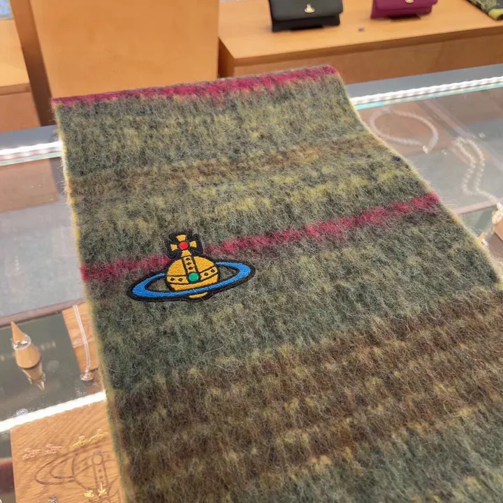 スーパーコピー ヴィヴィアン・ウエストウッド マフラー