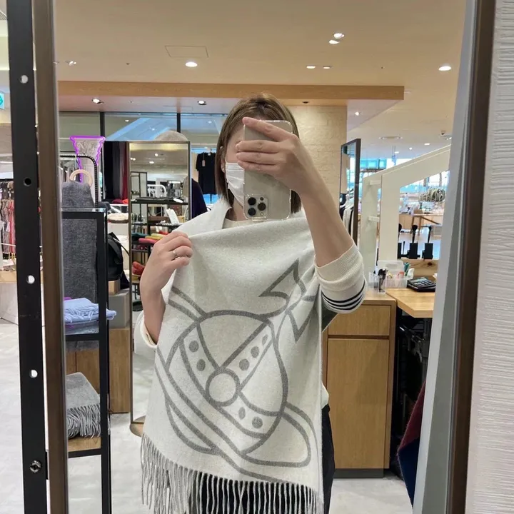 スーパーコピー ヴィヴィアン・ウエストウッド マフラー