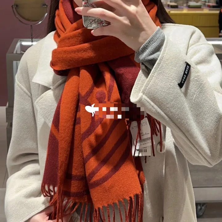 スーパーコピー ヴィヴィアン・ウエストウッド マフラー