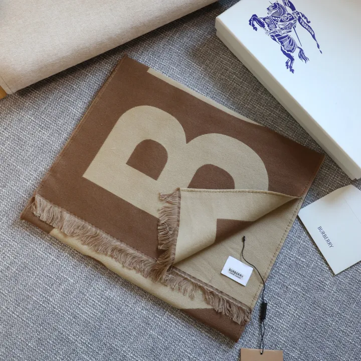 スーパーコピー バーバリー ス マフラー