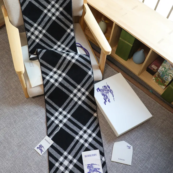 スーパーコピー バーバリー ス マフラー