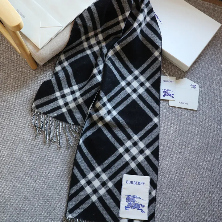 スーパーコピー バーバリー ス マフラー