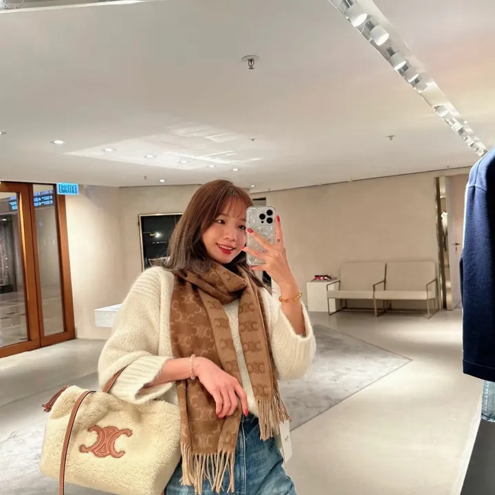 スーパーコピー セリーヌ マフラー