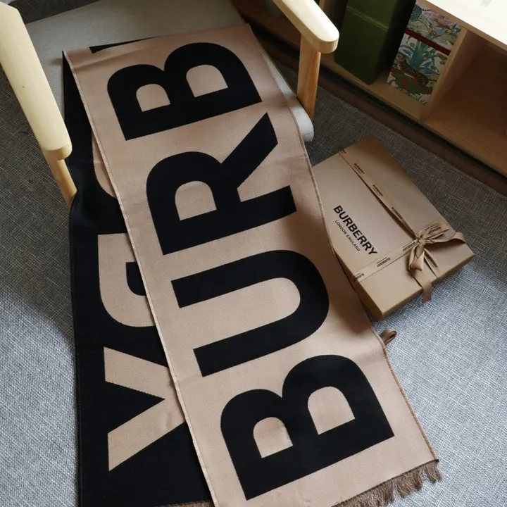 スーパーコピー バーバリー ス マフラー