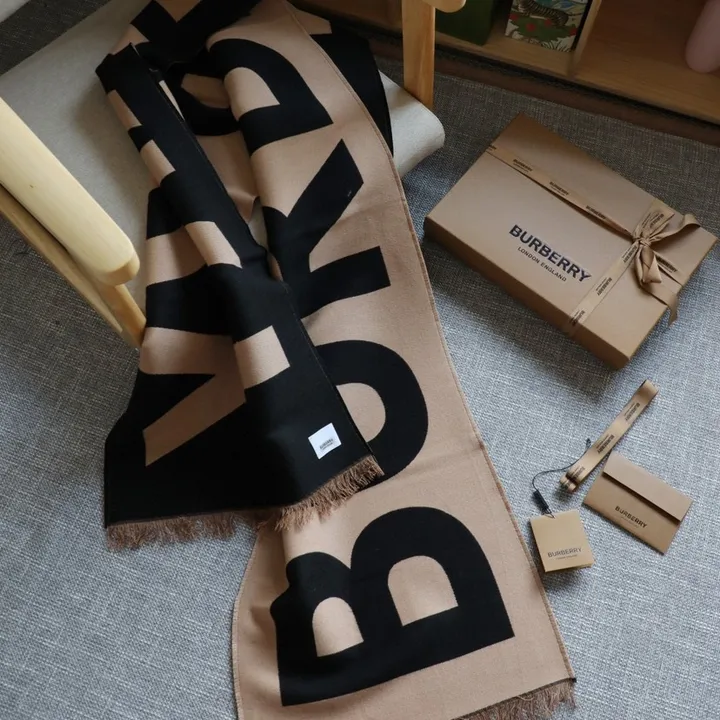 スーパーコピー バーバリー ス マフラー