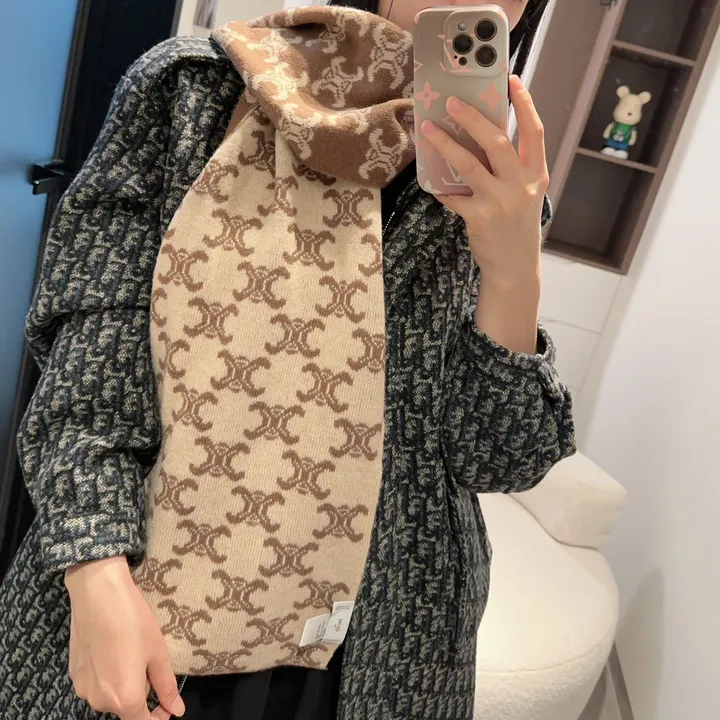 スーパーコピー セリーヌ マフラー