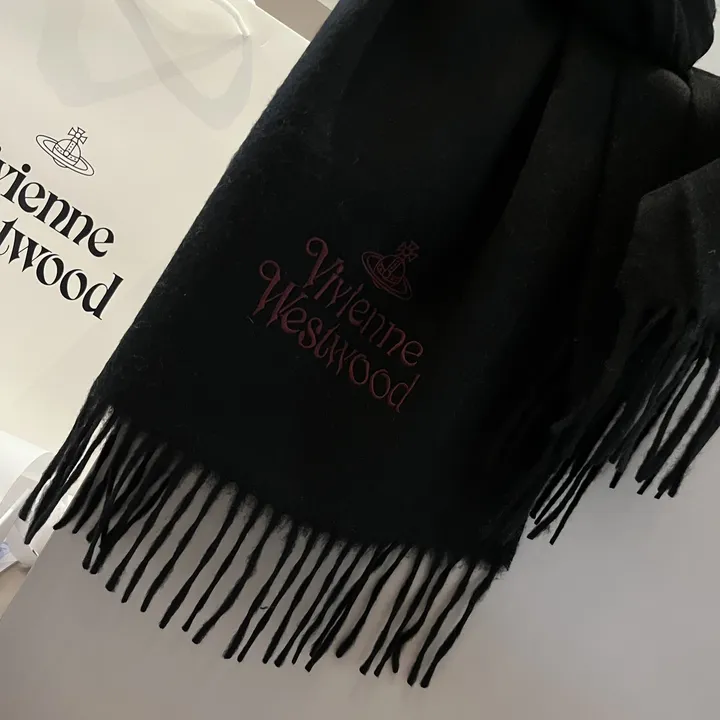 スーパーコピー ヴィヴィアン・ウエストウッド マフラー