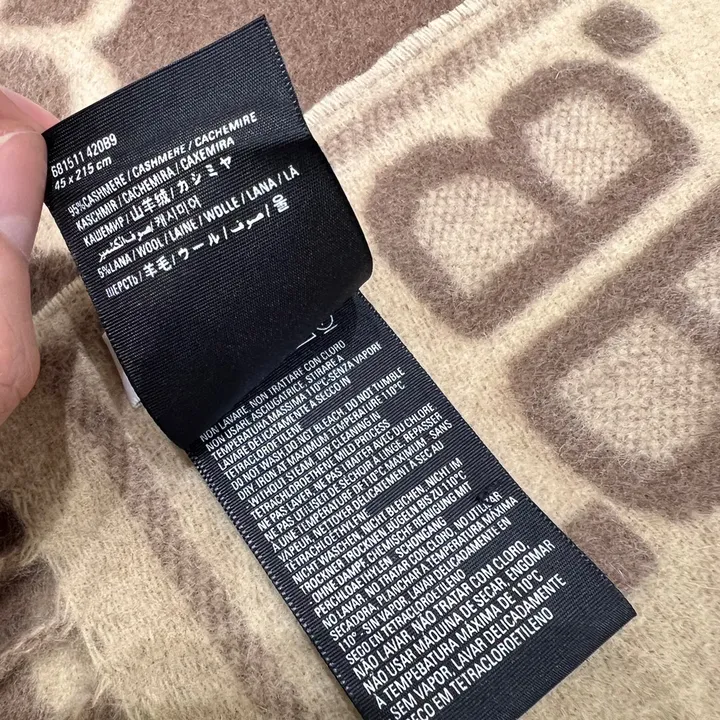 スーパーコピー バレンシアガ マフラー