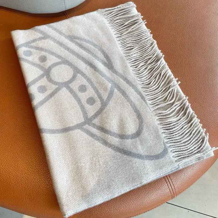 スーパーコピー ヴィヴィアン・ウエストウッド マフラー