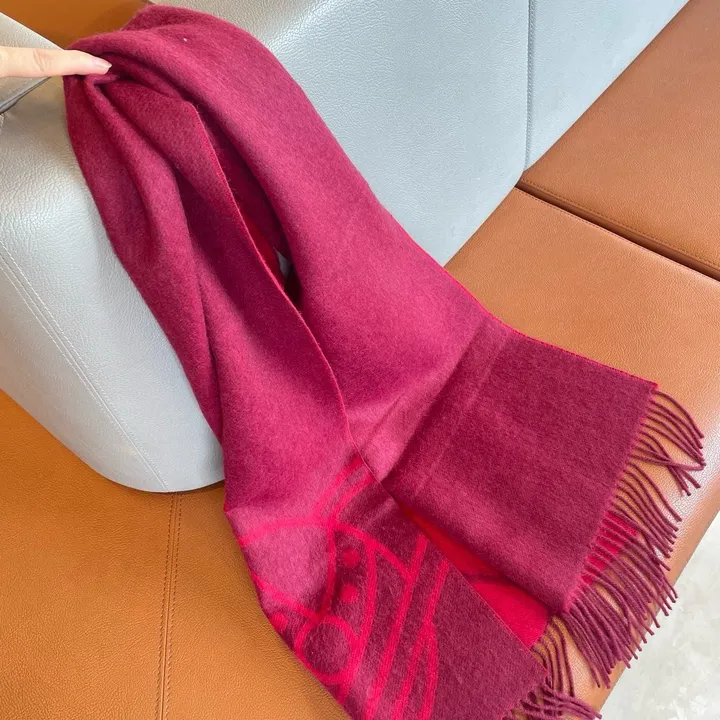 スーパーコピー ヴィヴィアン・ウエストウッド マフラー