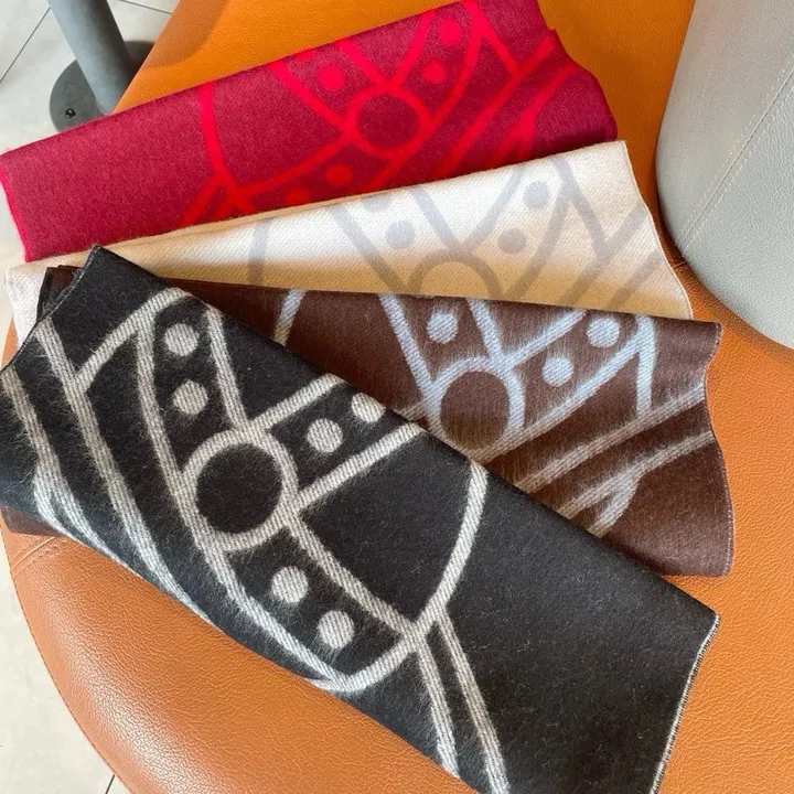 スーパーコピー ヴィヴィアン・ウエストウッド マフラー