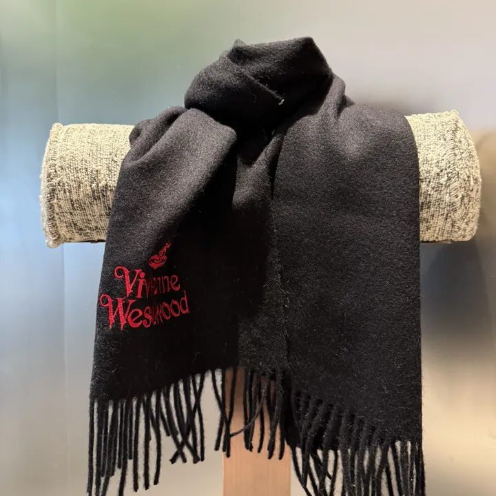 スーパーコピー ヴィヴィアン・ウエストウッド マフラー