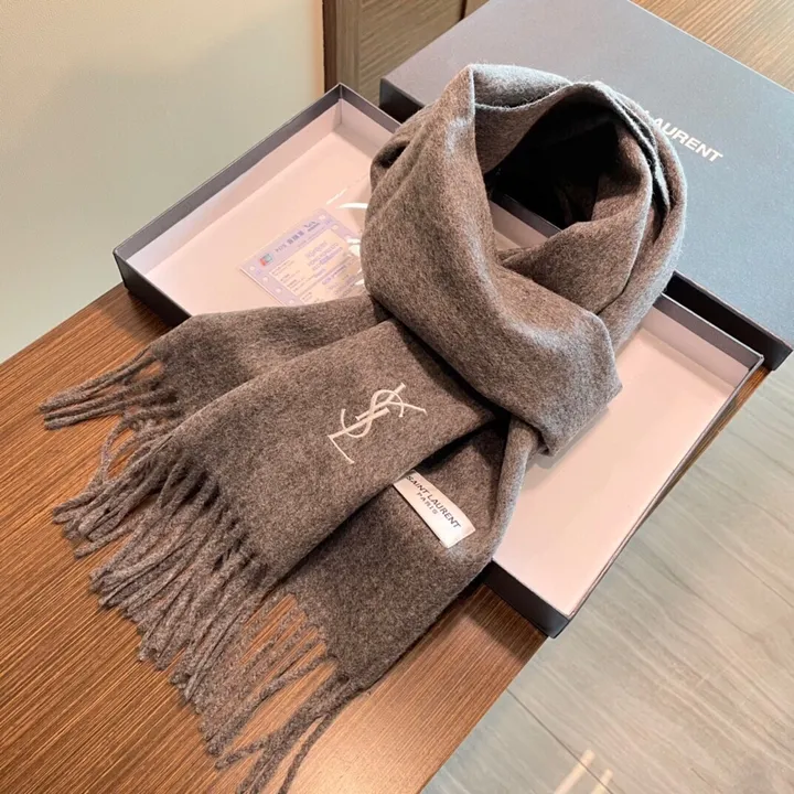 スーパーコピー バレンシアガ マフラー