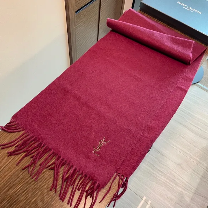 スーパーコピー バレンシアガ マフラー