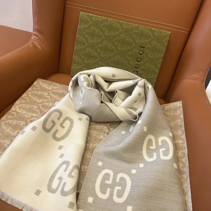 スーパーコピー グッチ マフラー