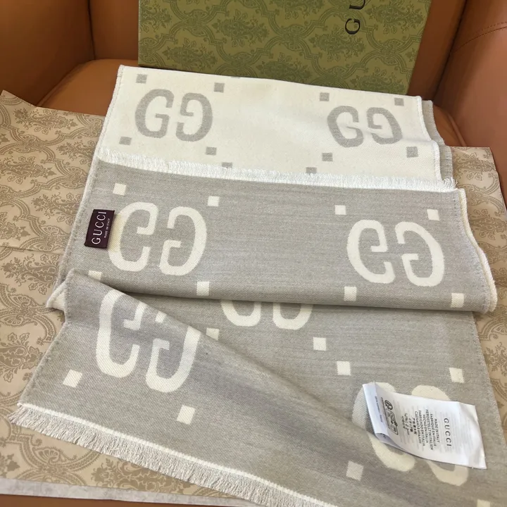 スーパーコピー グッチ マフラー