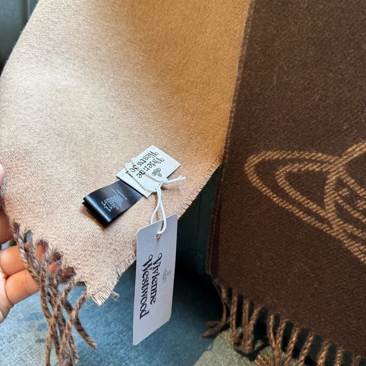 スーパーコピー ヴィヴィアン・ウエストウッド マフラー