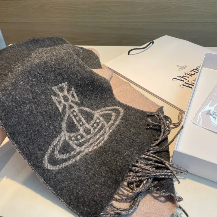 スーパーコピー ヴィヴィアン・ウエストウッド マフラー