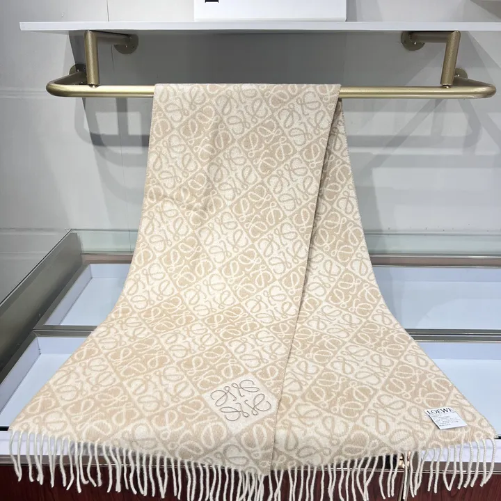 スーパーコピー ロエベ マフラー