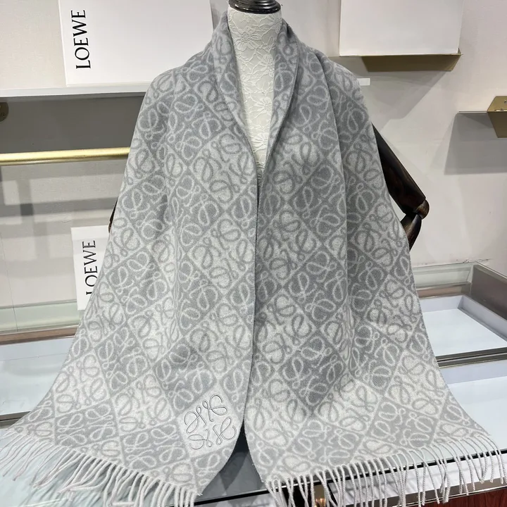 スーパーコピー ロエベ マフラー