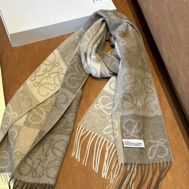 スーパーコピー ロエベ マフラー