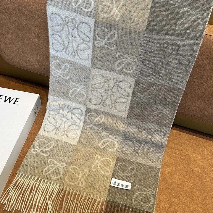 スーパーコピー ロエベ マフラー