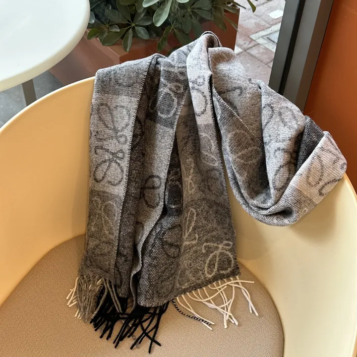 スーパーコピー ロエベ マフラー