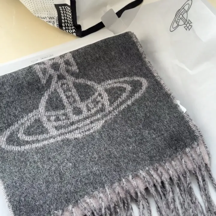 スーパーコピー ヴィヴィアン・ウエストウッド マフラー