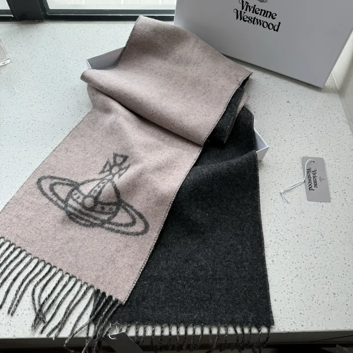 スーパーコピー ヴィヴィアン・ウエストウッド マフラー