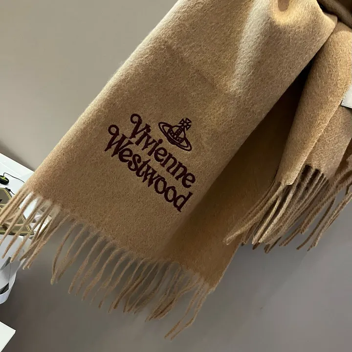 スーパーコピー ヴィヴィアン・ウエストウッド マフラー