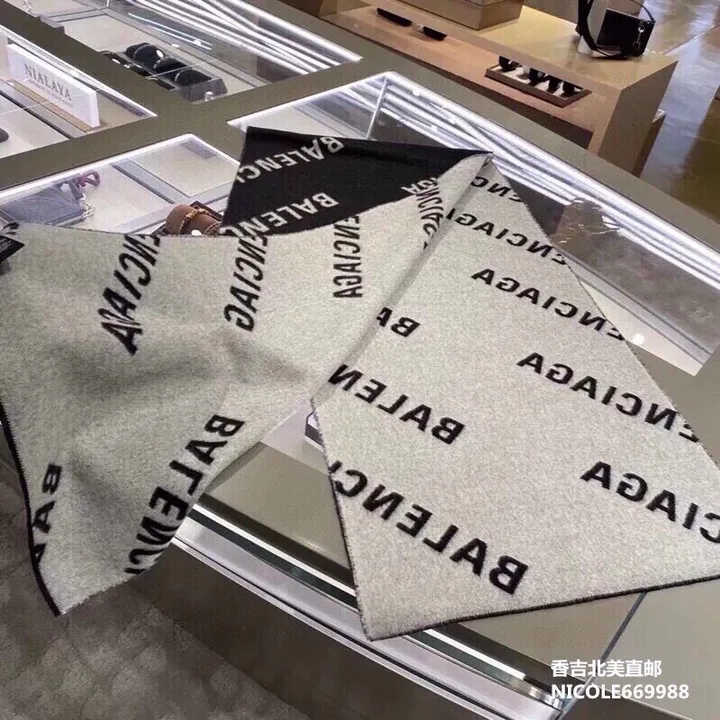 スーパーコピー バレンシアガ マフラー