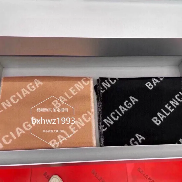 スーパーコピー バレンシアガ マフラー