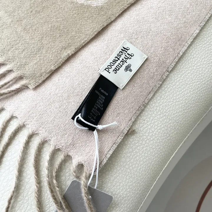 スーパーコピー ヴィヴィアン・ウエストウッド マフラー