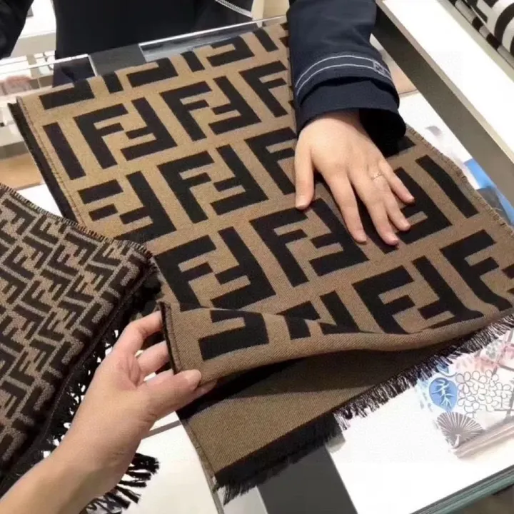 スーパーコピー フェンディ マフラー