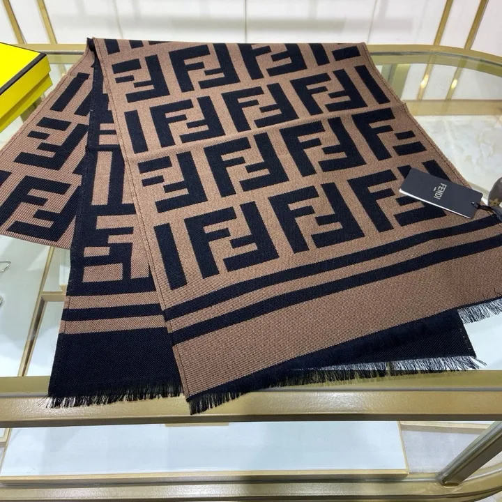 スーパーコピー フェンディ マフラー