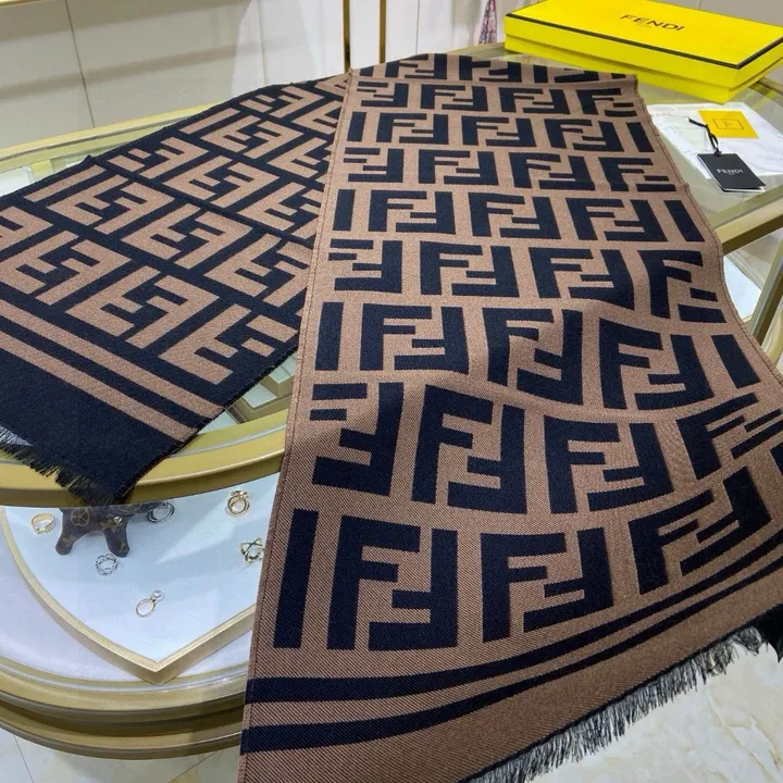 スーパーコピー フェンディ マフラー