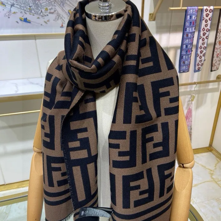 スーパーコピー フェンディ マフラー