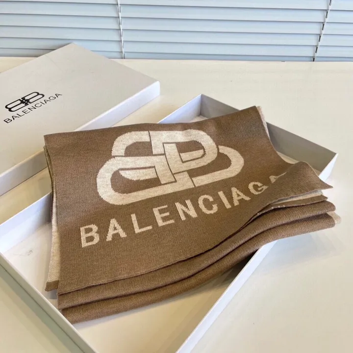 スーパーコピー バレンシアガ マフラー