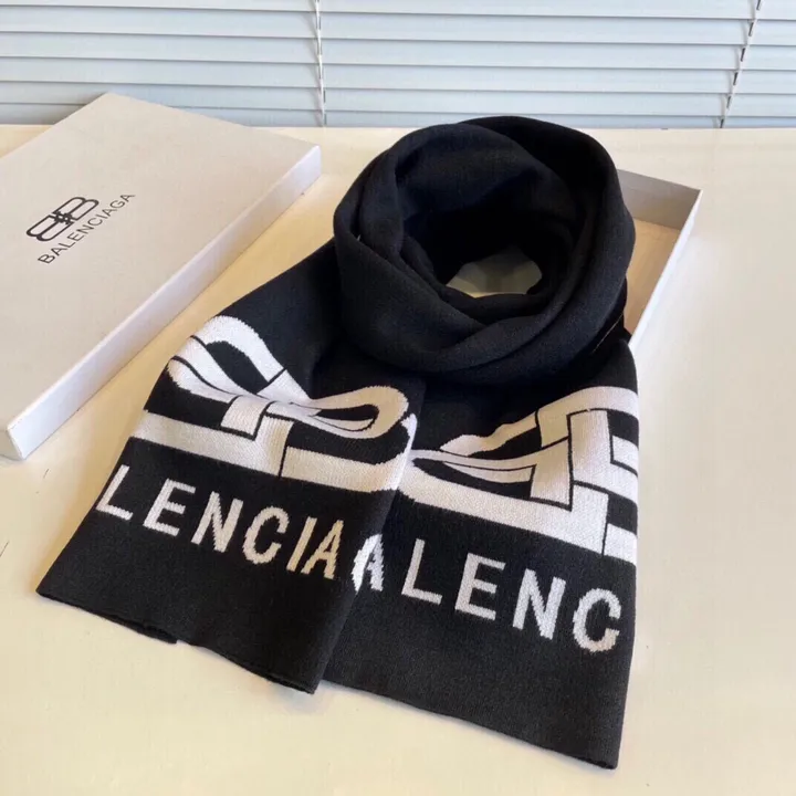 スーパーコピー バレンシアガ マフラー