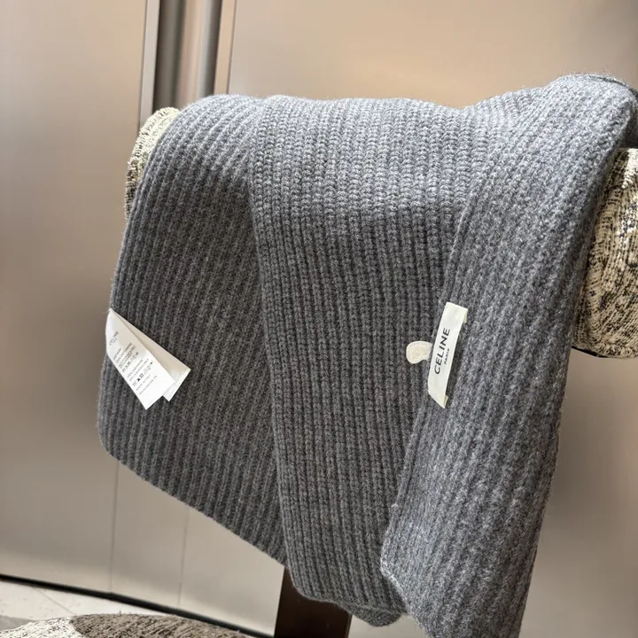 スーパーコピー セリーヌ マフラー