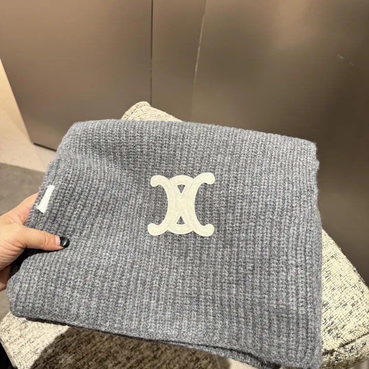 スーパーコピー セリーヌ マフラー