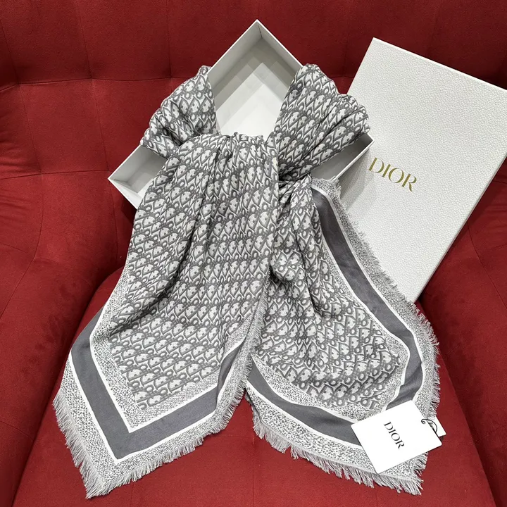 スーパーコピー ディオール マフラー