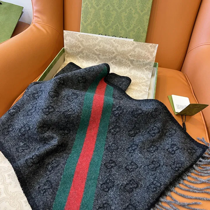 スーパーコピー グッチ マフラー