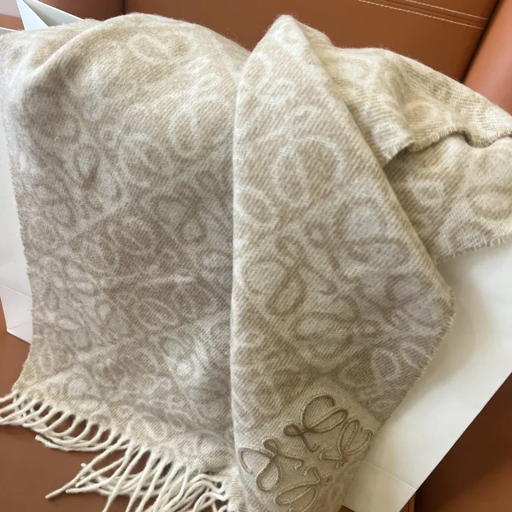 スーパーコピー ロエベ マフラー