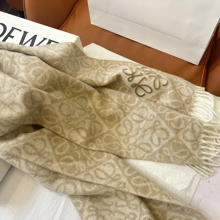 スーパーコピー ロエベ マフラー