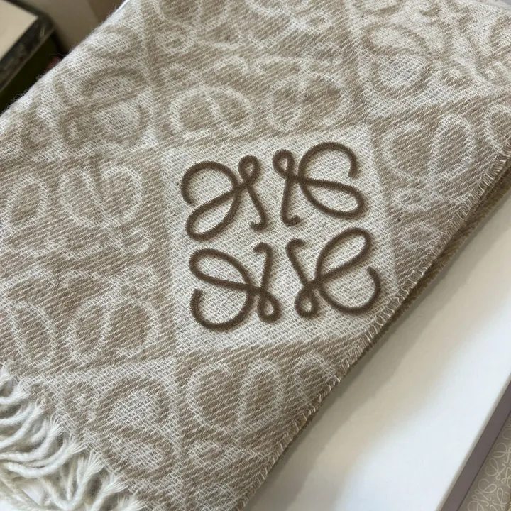 スーパーコピー ロエベ マフラー