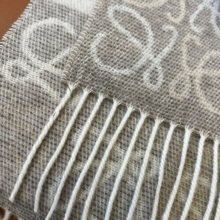 スーパーコピー ロエベ マフラー