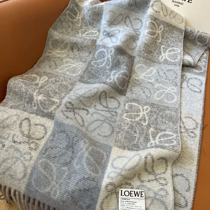 スーパーコピー ロエベ マフラー